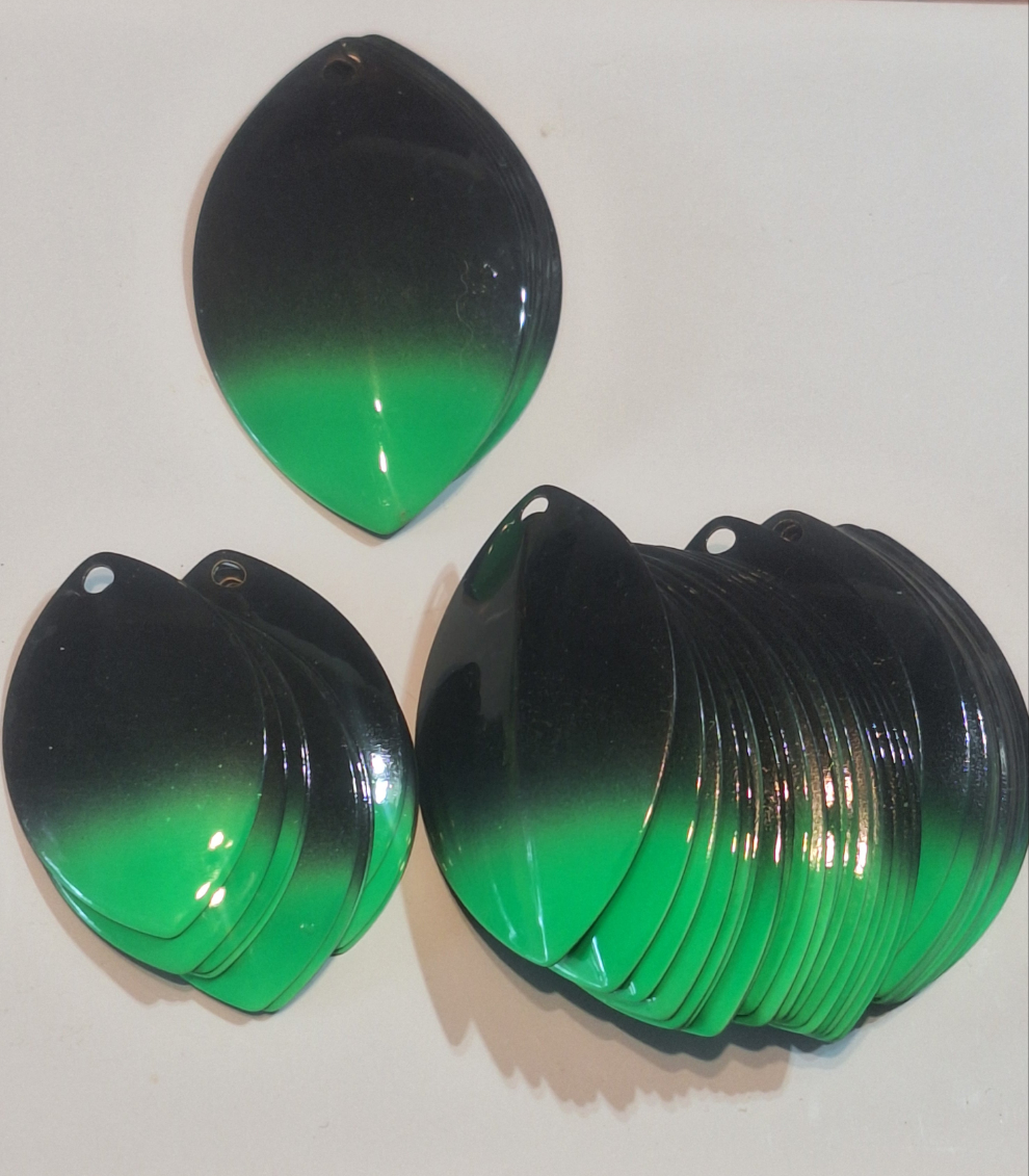Black / Green cascade